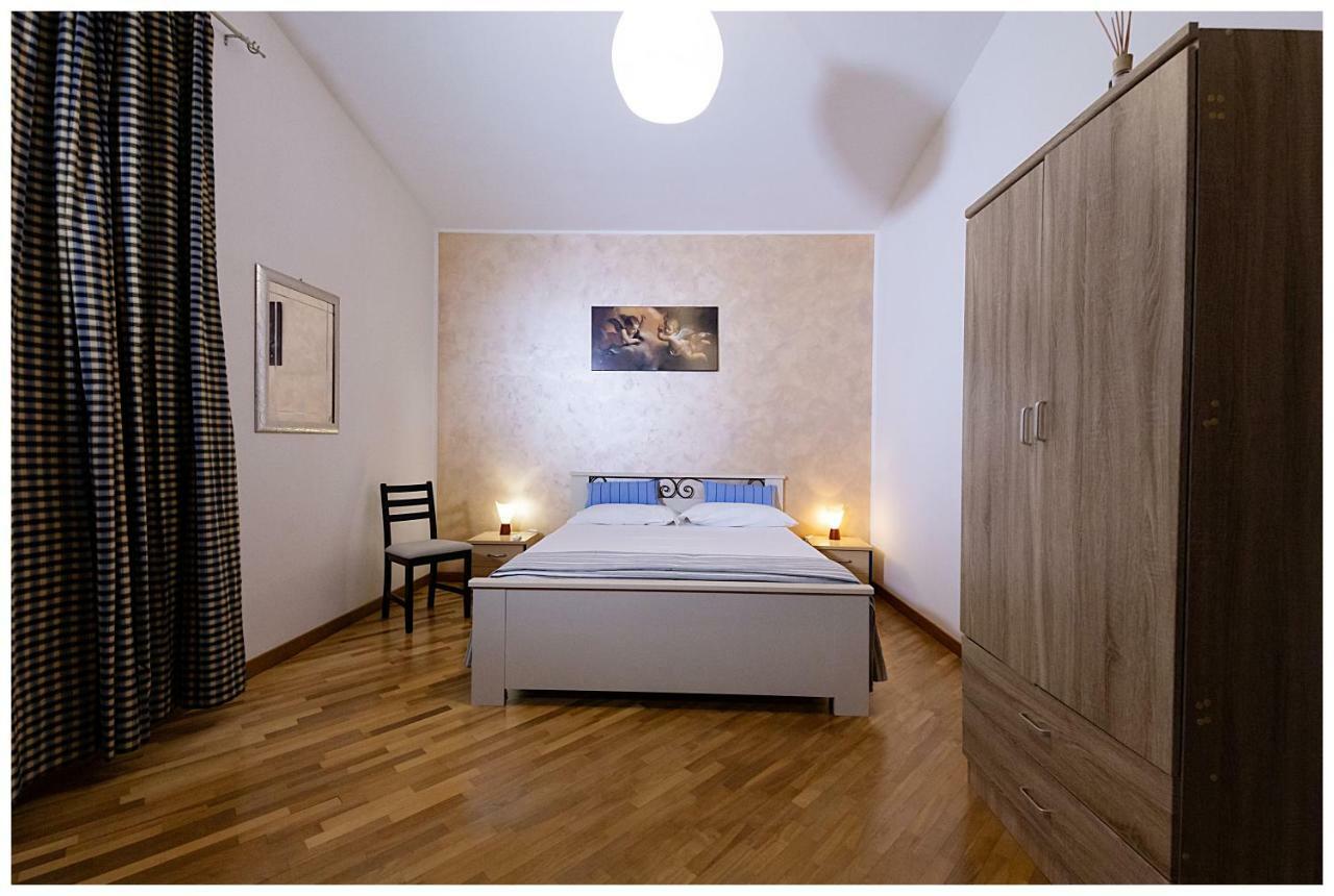 Bed And Breakfast Villa Fatima Trani Eksteriør bilde